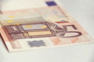 Детски кредитни карти: сигурност и контрол