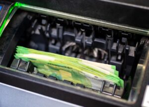 Възможности за кредитна карта с лошо ЦКР