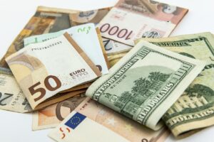Ръководство: Как се пазарува с кредитна карта в интернет